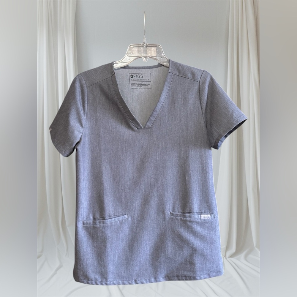 Figs Gray Technical Collection Scrub Top